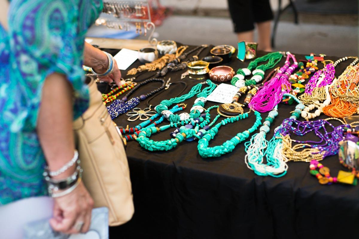 Crafts and handmade jewelry in the Village in St. Simons Island